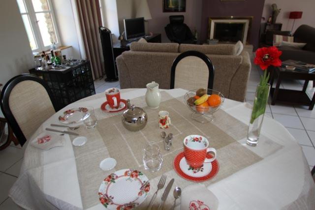 Bed and Breakfast Demeure De Roz Поншато Экстерьер фото